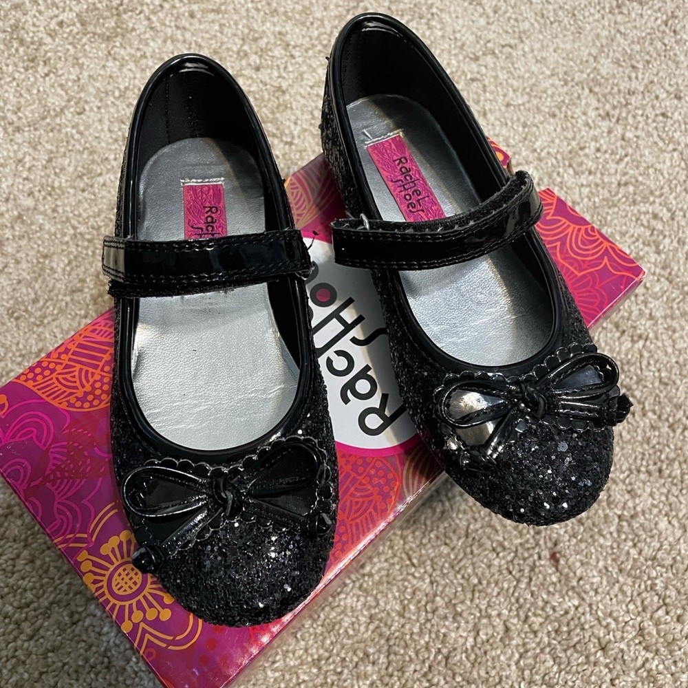 Dress shoes
